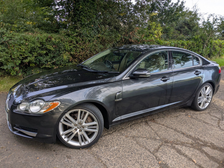 2011 Jaguar XF