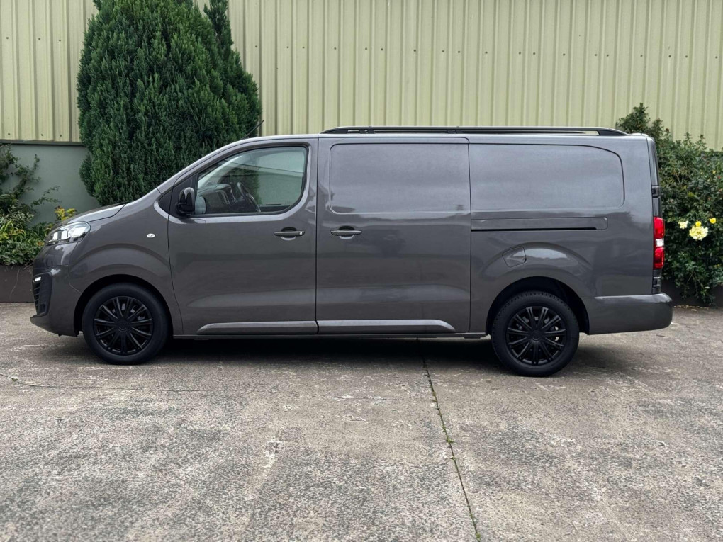 Vauxhall Vivaro Diesel Commercial in Hillsborough