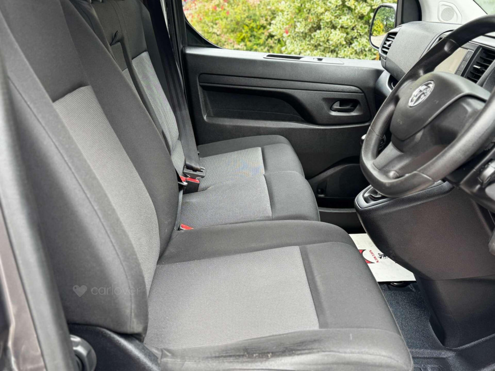 Vauxhall Vivaro Diesel Commercial in Hillsborough