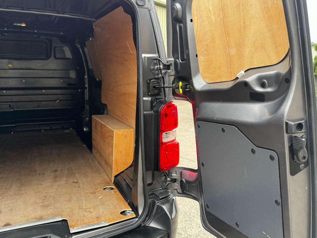 Vauxhall Vivaro Diesel Commercial in Hillsborough