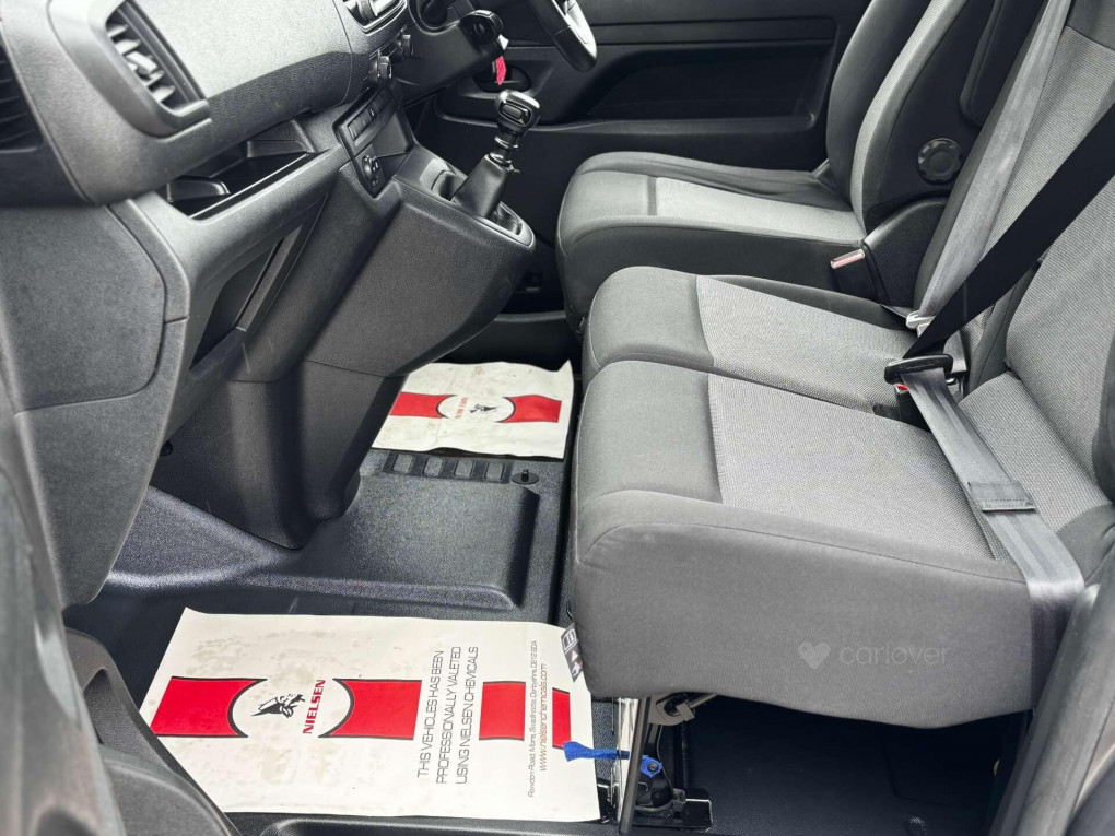 Vauxhall Vivaro Diesel Commercial in Hillsborough