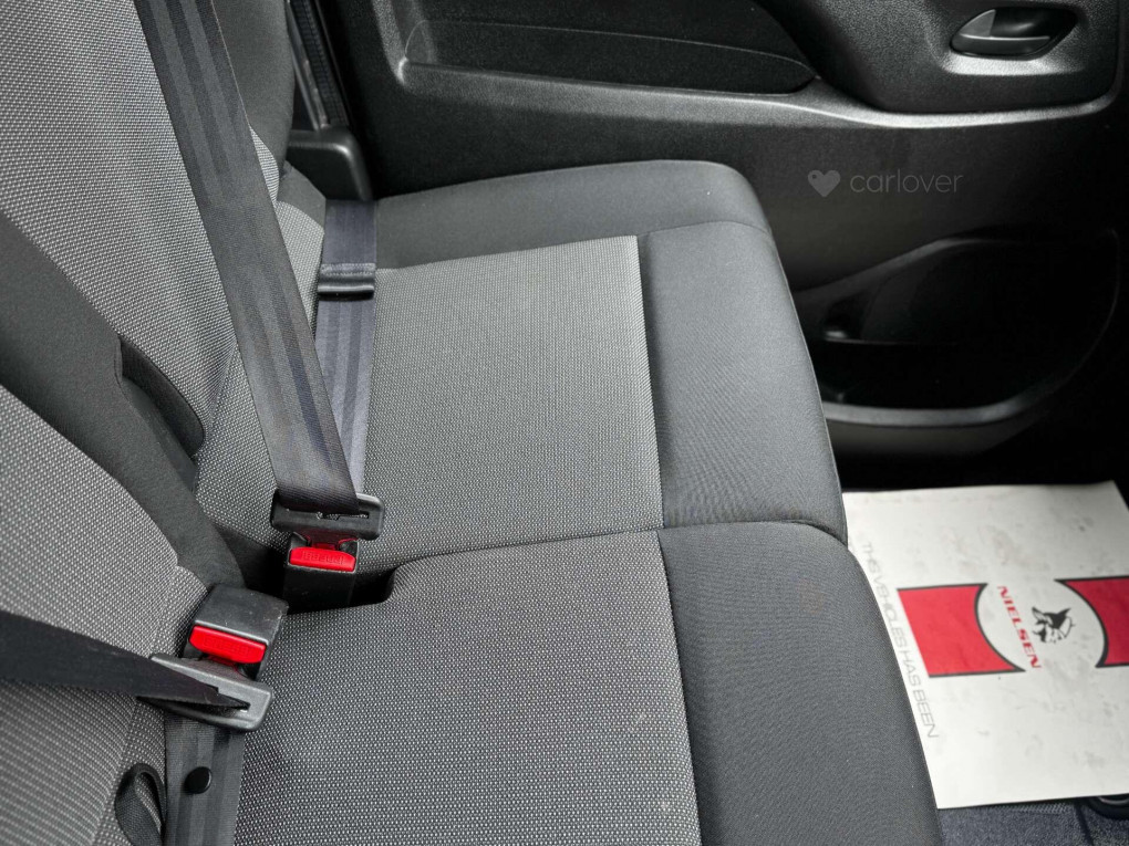 Vauxhall Vivaro Diesel Commercial in Hillsborough
