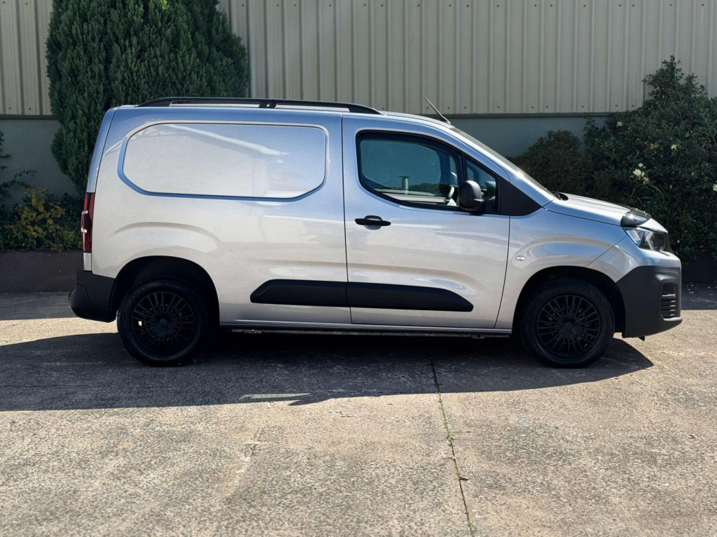 Peugeot Partner Diesel Commercial in Hillsborough