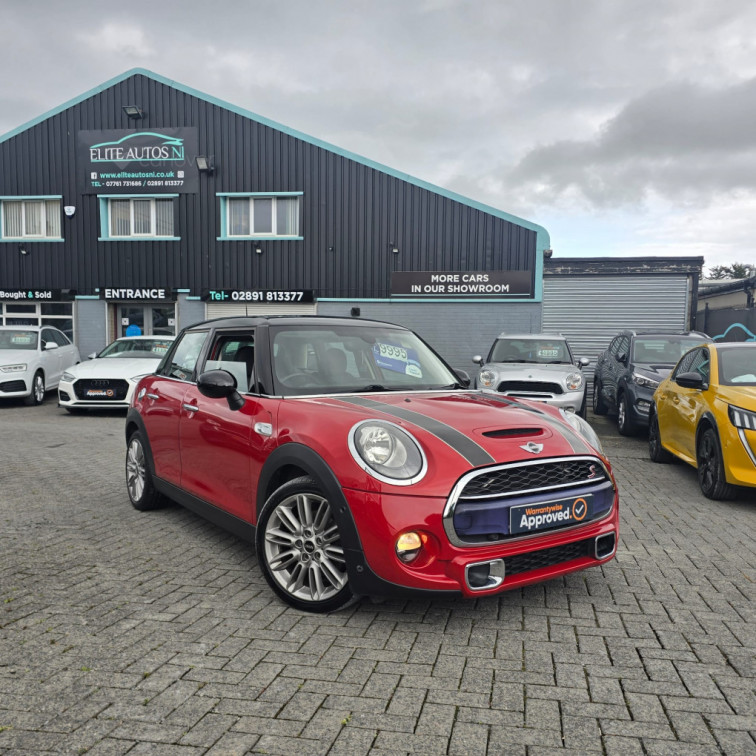 2015 MINI Hatch