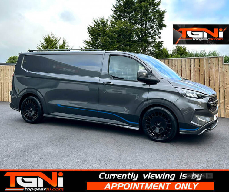 2025 Ford Transit Custom