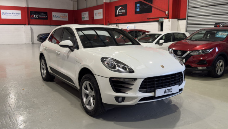 2015 Porsche Macan