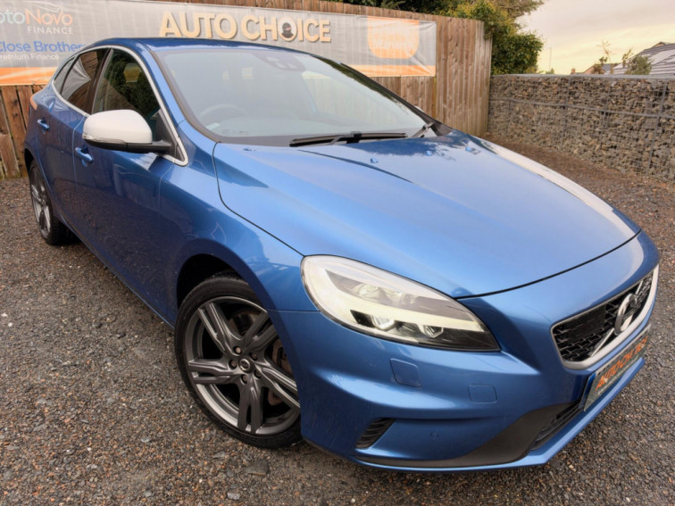2018 Volvo V40