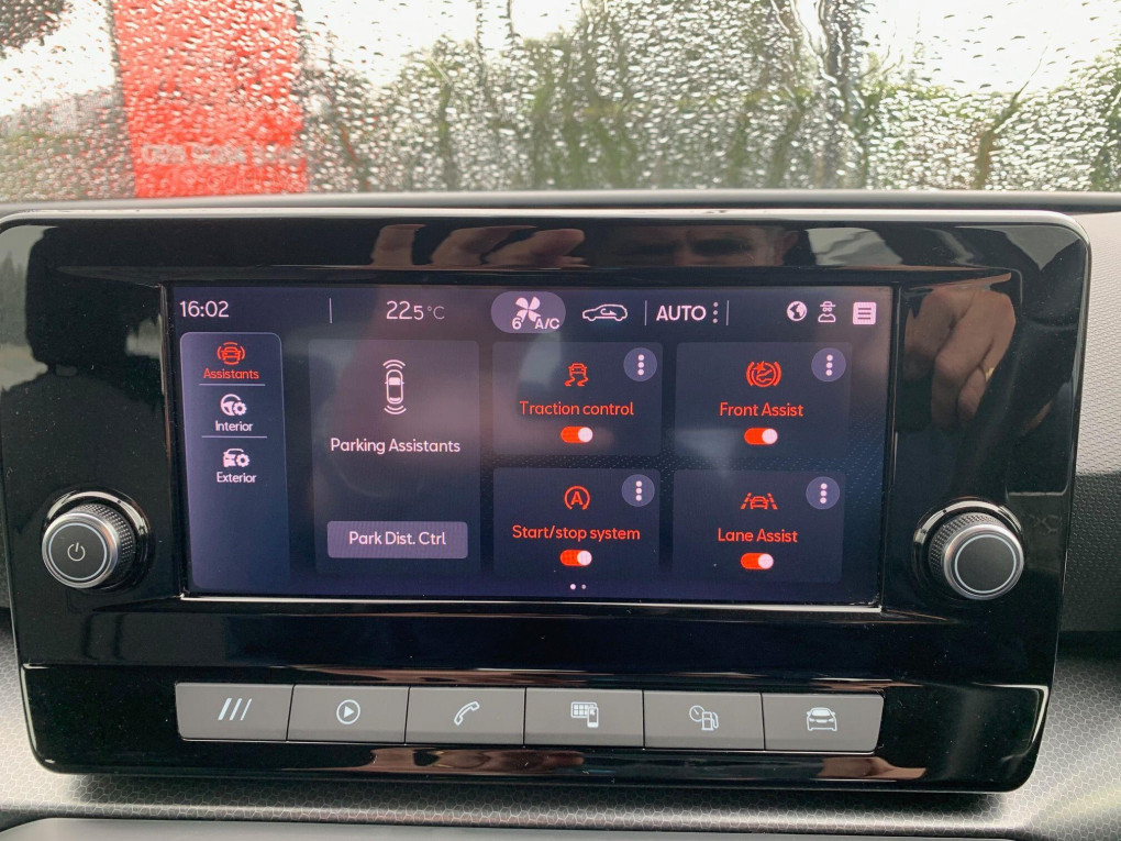 SEAT Leon Petrol Estate in Newtownabbey