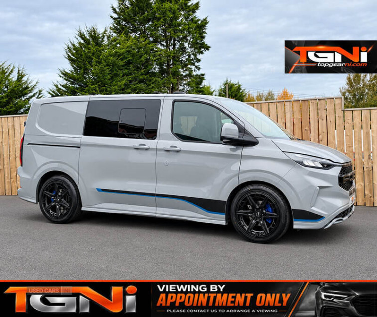 2025 Ford Transit Custom