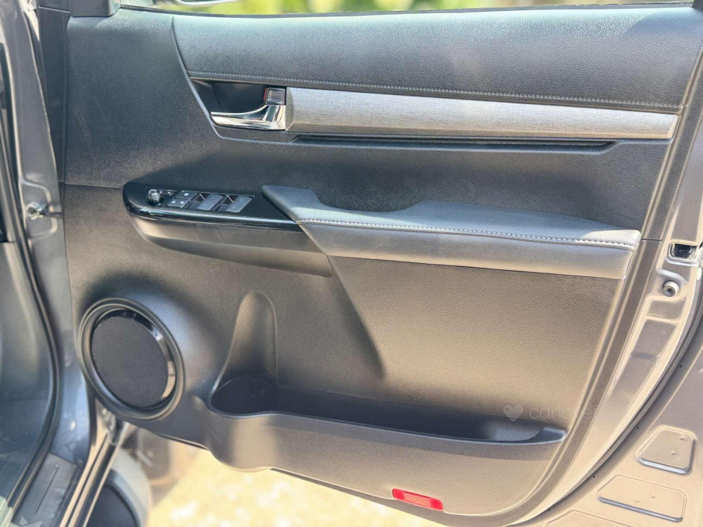 Toyota Hilux Diesel hybrid Pickup in Hillsborough