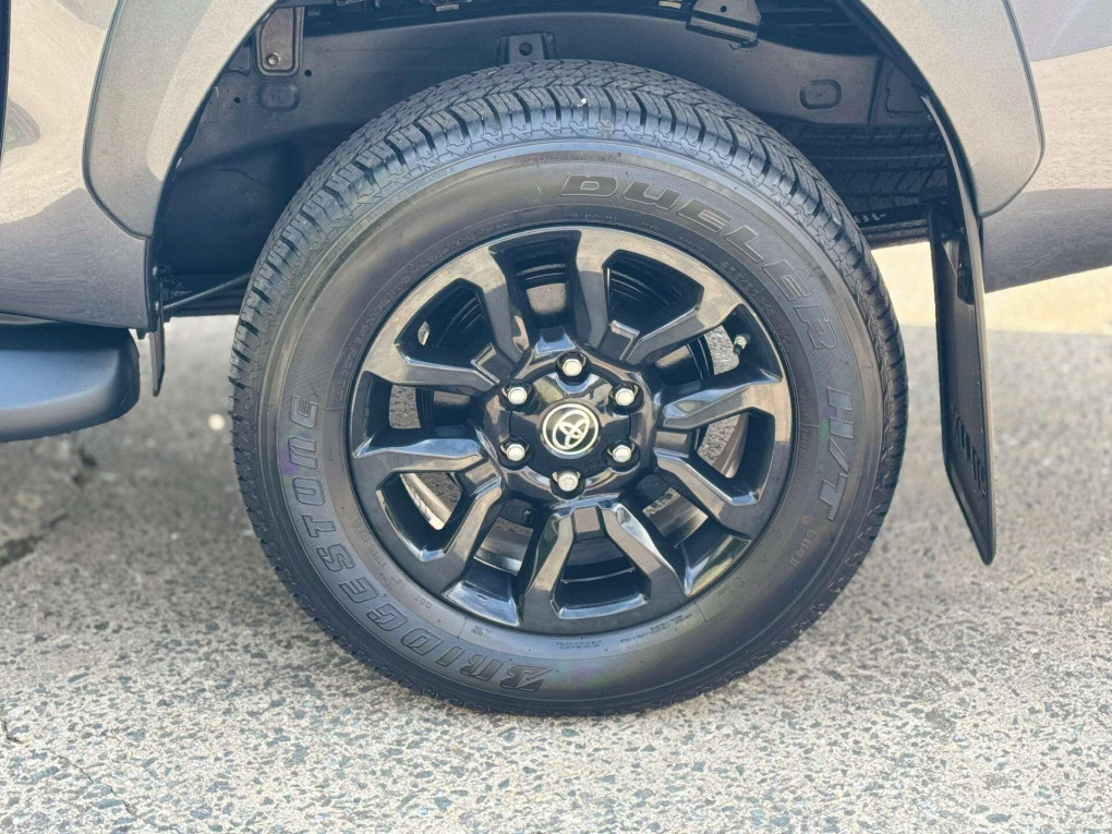 Toyota Hilux Diesel hybrid Pickup in Hillsborough