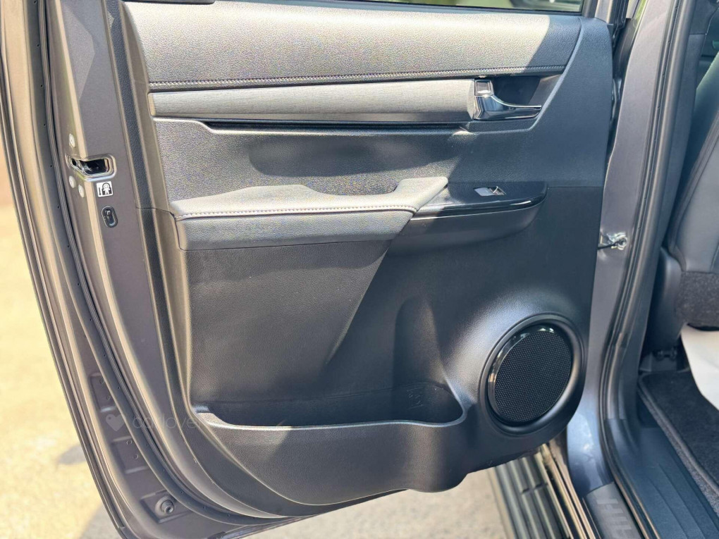 Toyota Hilux Diesel hybrid Pickup in Hillsborough