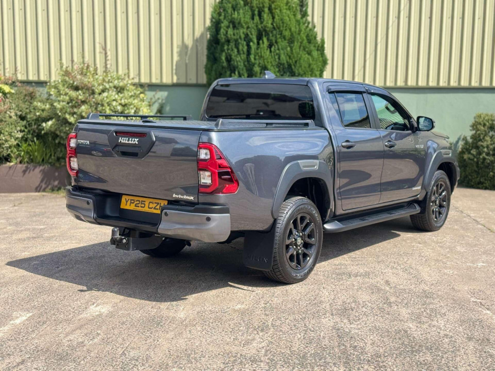 Toyota Hilux Diesel hybrid Pickup in Hillsborough