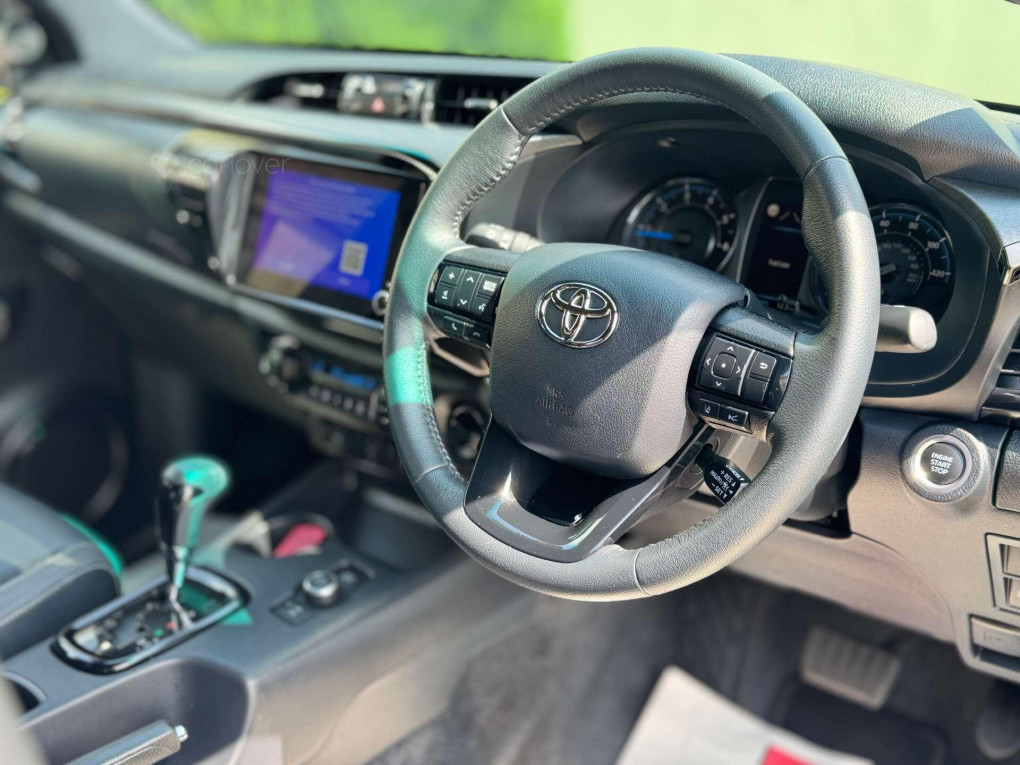 Toyota Hilux Diesel hybrid Pickup in Hillsborough