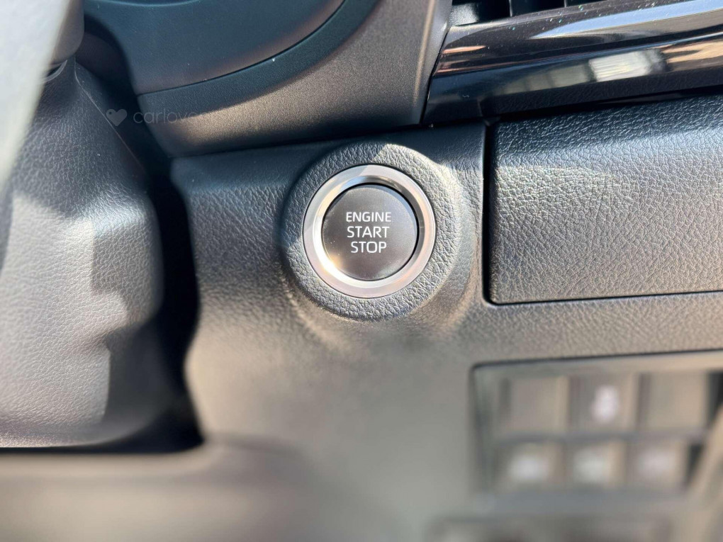 Toyota Hilux Diesel hybrid Pickup in Hillsborough