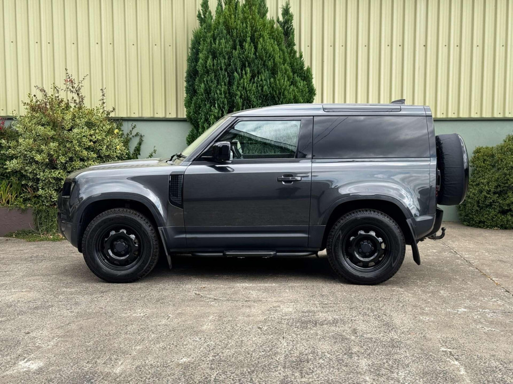 Land Rover Defender Diesel Unknown in Hillsborough