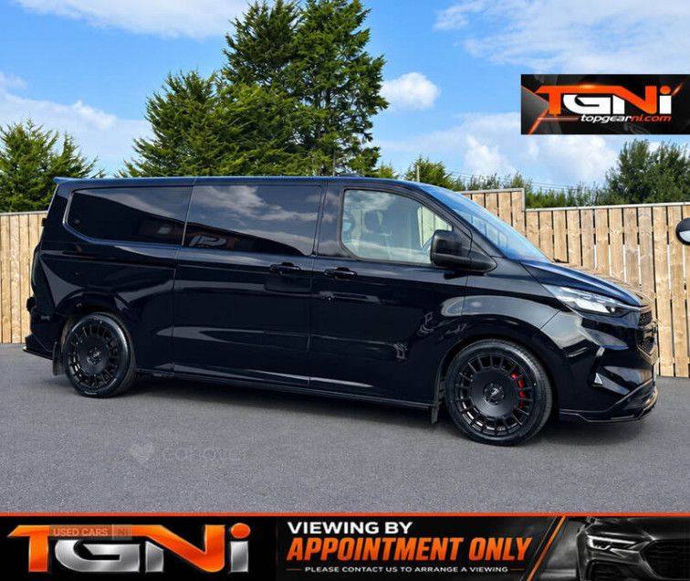 2025 Ford Transit Custom