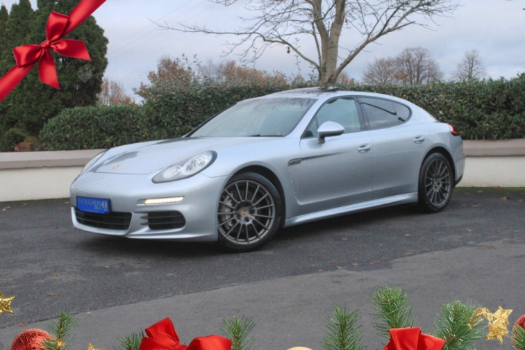 2016 Porsche Panamera