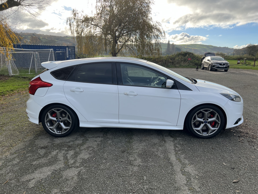 2013 Ford Focus for sale in Colwyn Bay Car Hub Wales Ltd