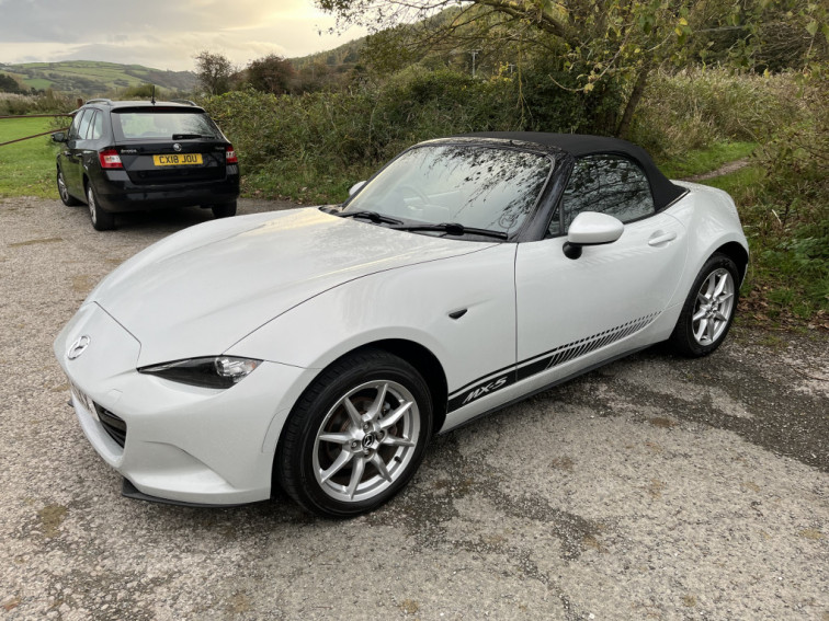 2015 MAZDA MX 5 SE L NAV 11,995 226.59 MANUAL GEARBOX 41,000 MILES PETROL FUEL TYPE... photo