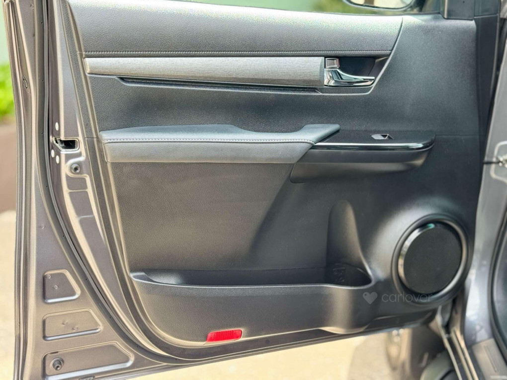 Toyota Hilux Diesel hybrid Pickup in Hillsborough