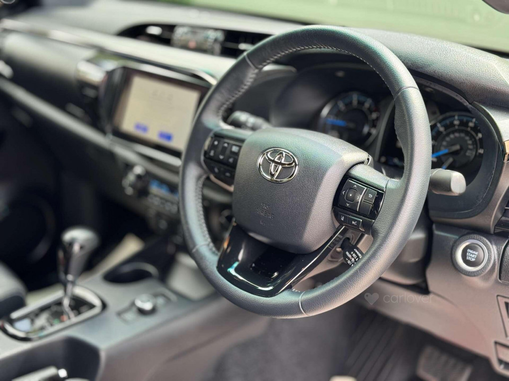 Toyota Hilux Diesel hybrid Pickup in Hillsborough
