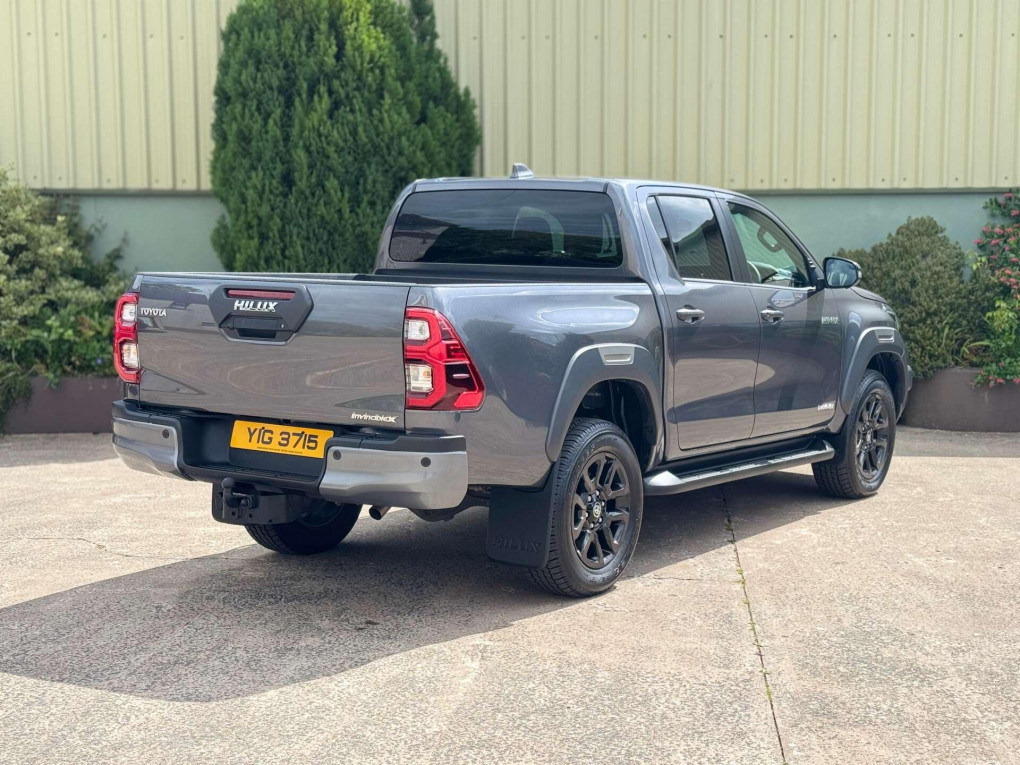 Toyota Hilux Diesel hybrid Pickup in Hillsborough