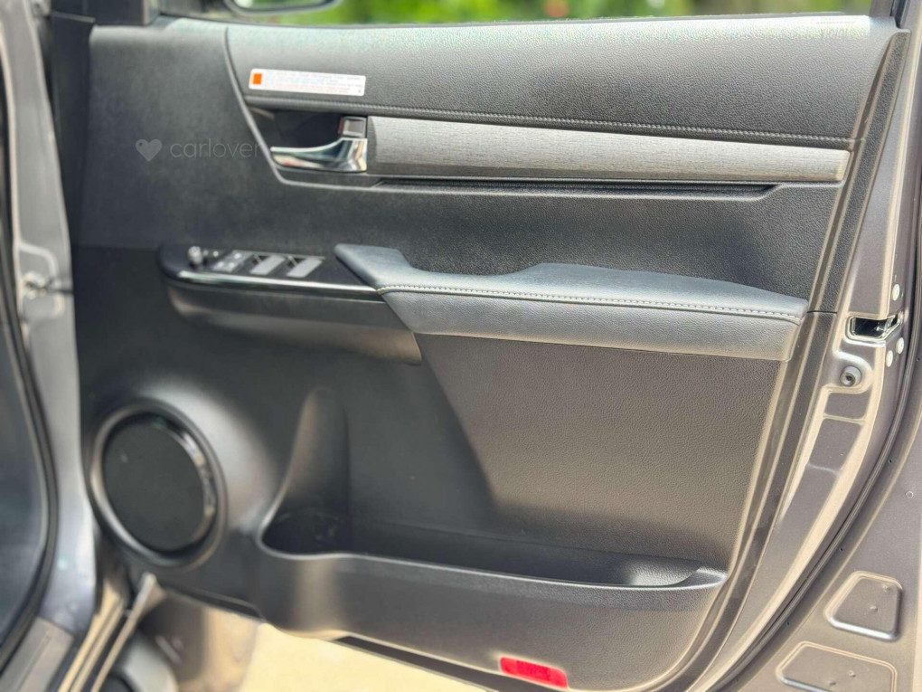Toyota Hilux Diesel hybrid Pickup in Hillsborough