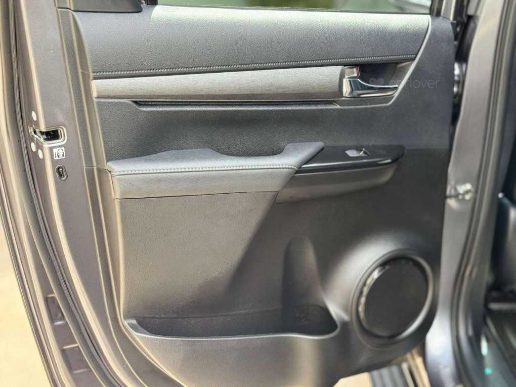 Toyota Hilux Diesel hybrid Pickup in Hillsborough
