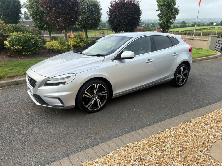 2018 Volvo V40
