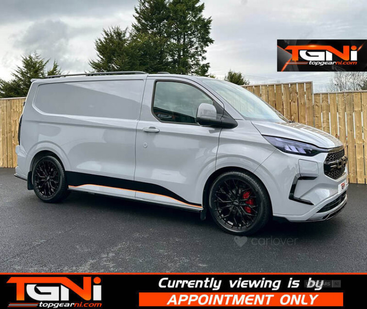 2025 Ford Transit Custom