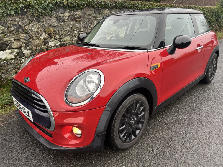 2016 MINI Hatch