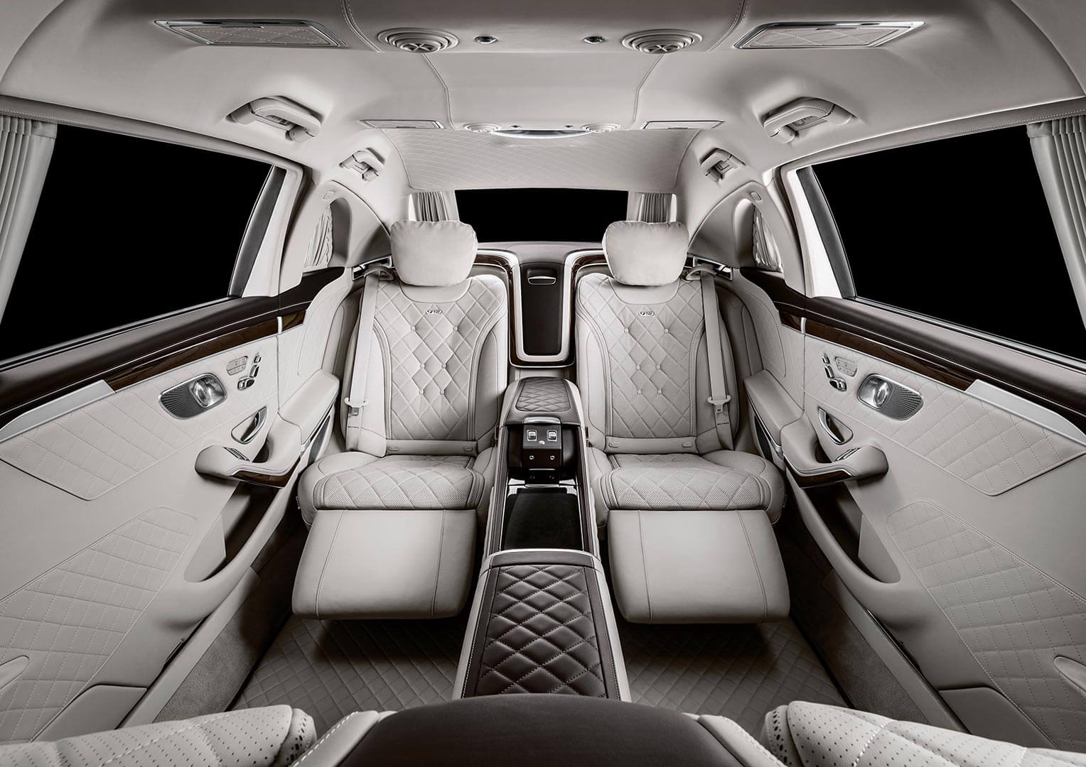 Mercedes-Maybach conductor