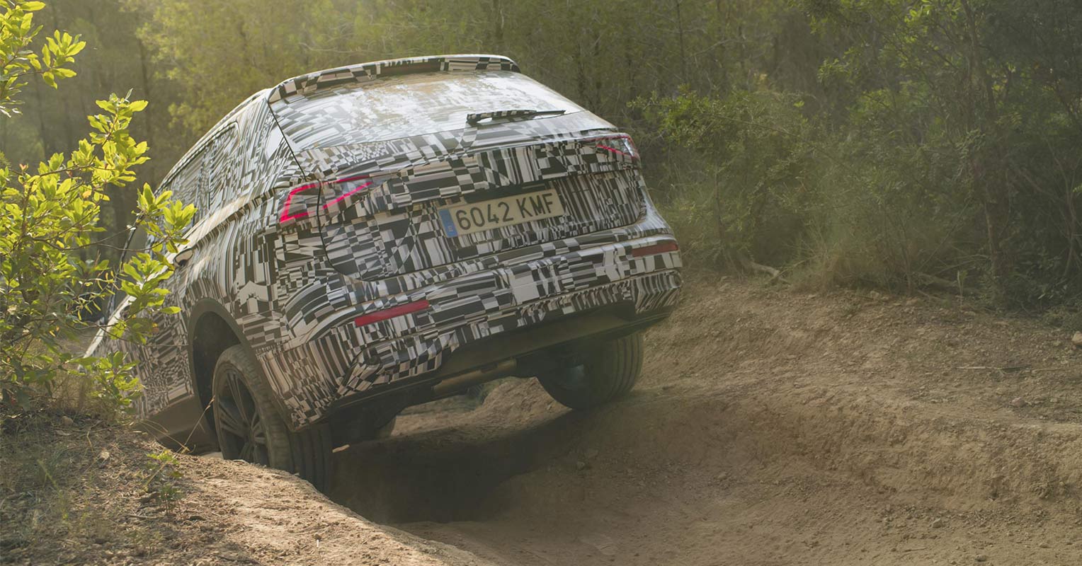 Trasera del SEAT Tarraco camuflado