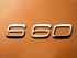 וולוו s60 2010 - 2016 סדאן  -  כתום  - סמל אחורי
