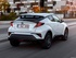 טויוטה C-HR היברידי 2016 - 2017 פנאי שטח  -  שנהב לבן  - מבט מאחור