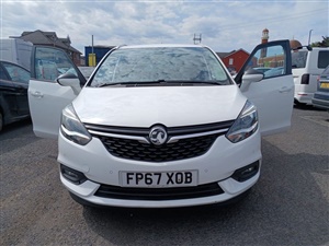 Large image for the Used Vauxhall ZAFIRA TOURER