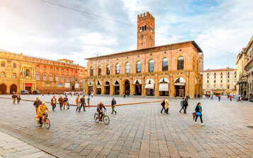 Italya'da Lisans, Yuksek Lisans, MBA Programlari - Mühendislik, İşletme, Tasarım, Dizayn, Moda... Italya'da Lisans, Yuksek Lisans, MBA Programlari - Mühendislik, İşletme, Tasarım, Dizayn, Moda...