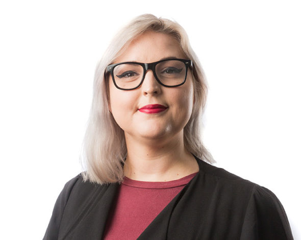 Alexandra Headshot