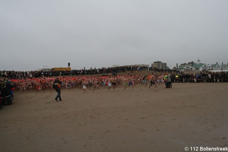 Nieuwjaars duik Noordwijk