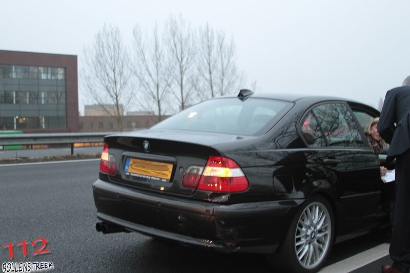 5 voertuigen botsen tegen elkaar A44 12,5 Sassenheim