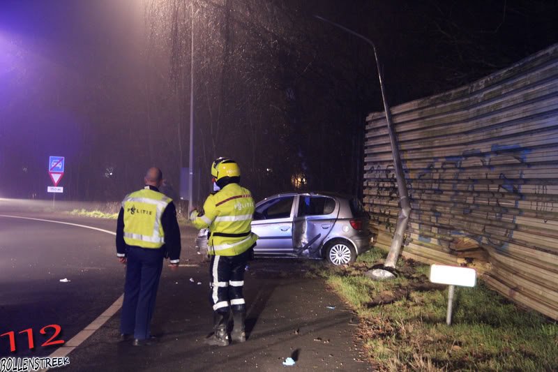 Auto op z'n kant Afrit N206 - Hoorneslaan Katwijk