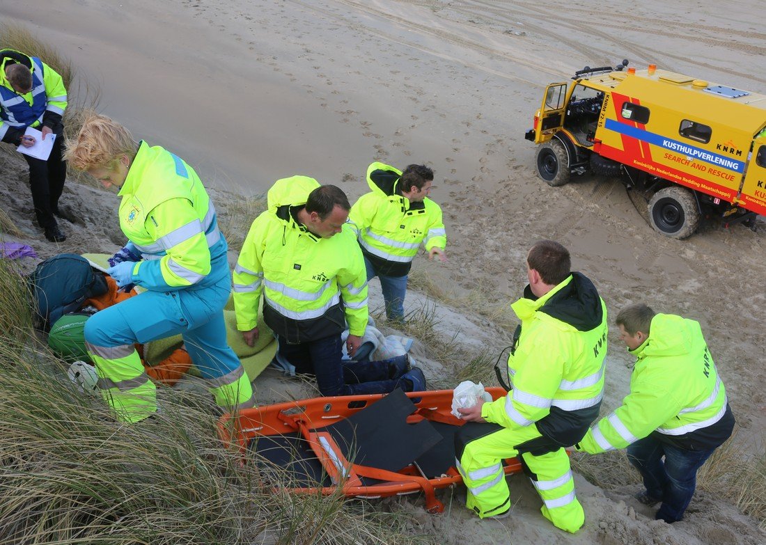 Grote hulpverleningsoefening strand afrit 29 Noordwijk