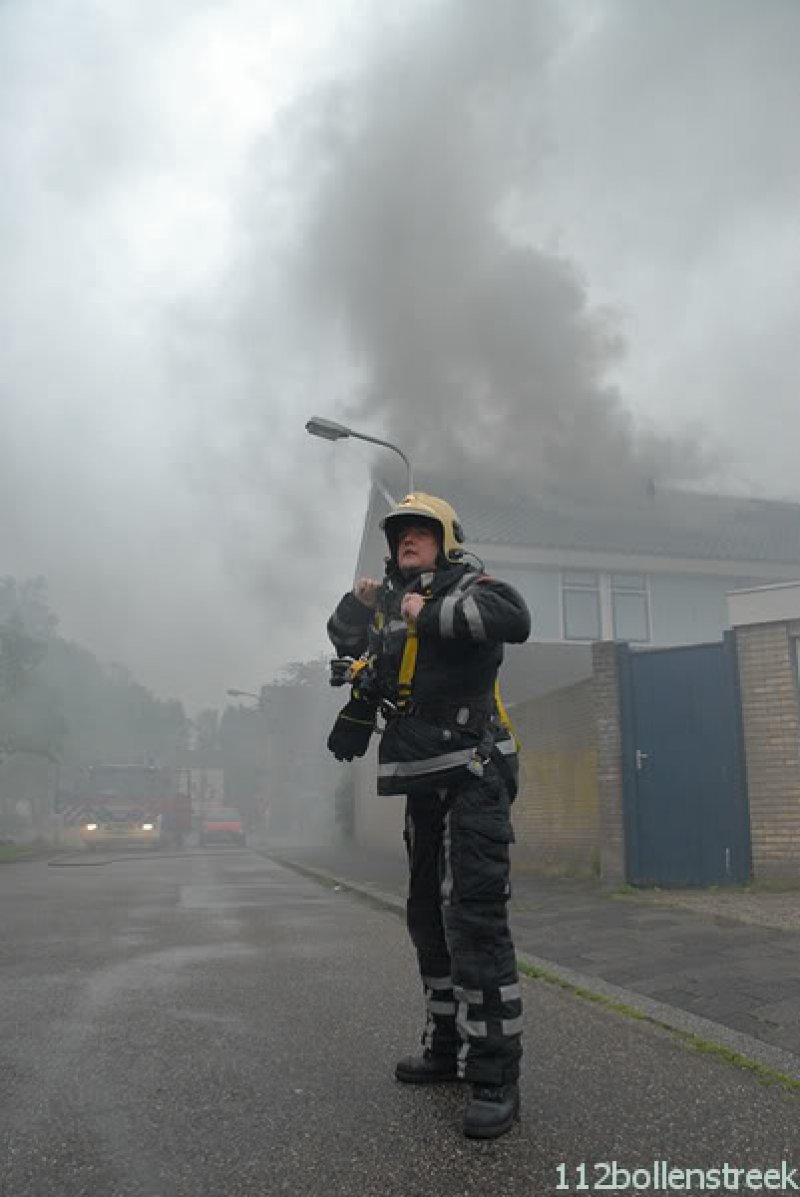 Grote brand Nassaudreef Katwijk (foto update)