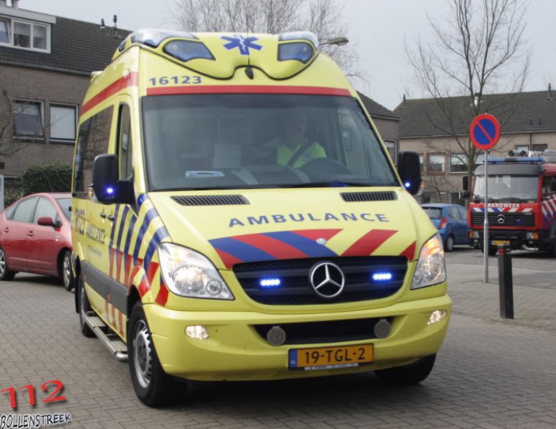 assistentie ambulance Goudenregenplatsoen Rijnsburg