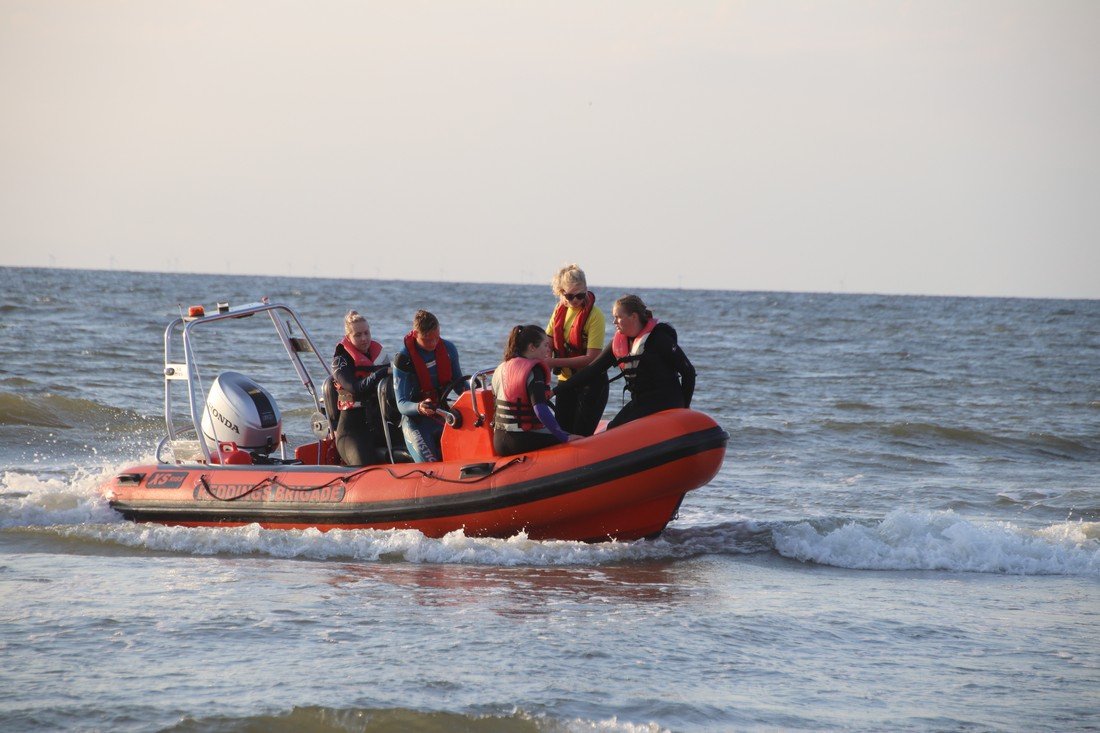 Grote oefening strand Katwijk