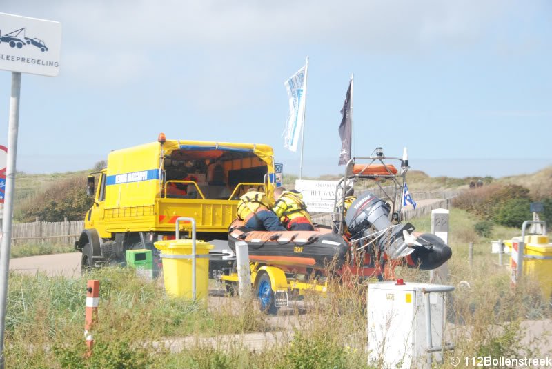 Surfer in problemen Katwijk