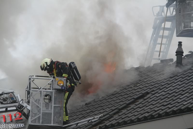 Grote brand Nassaudreef Katwijk (foto update)