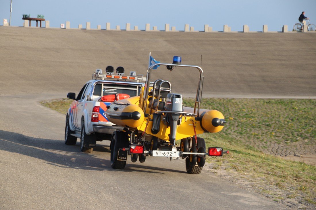 Grote oefening strand Katwijk