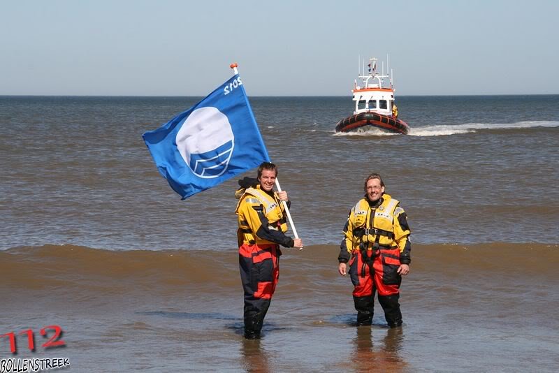 Blauwe vlag gehesen in Noordwijk door Prins Willem-Alexander